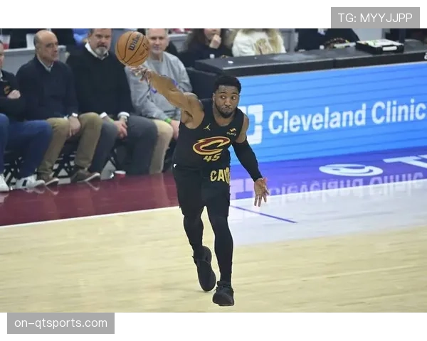 传闻:若赛季提前结束,骑士管理层或考虑交易多诺万-米切尔 传闻:若赛季提前结束,骑士管理层或考虑交易多诺万-米切尔